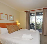 Executive 1 bedroom Spa Villa located within Cypress Lakes Resort - South Australia Travel