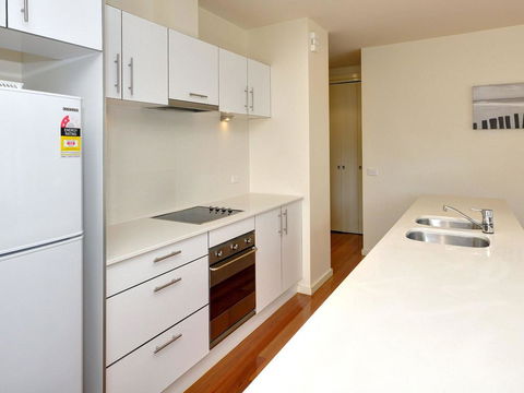 Executive Garden Apartment - South Australia Travel 1