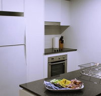 Executively Styled 2 Bed 2 Bath Perfect Location - South Australia Travel