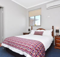 Eyre Hotel