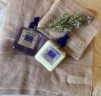 Flowerdale White House - South Australia Travel