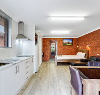 Fossicker Caravan Park - South Australia Travel