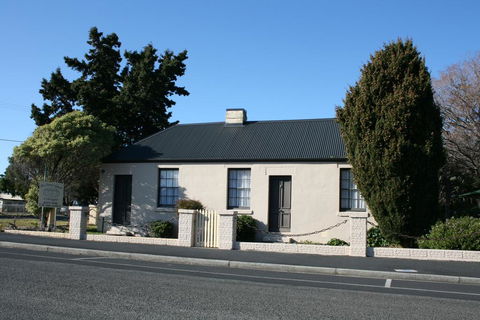 Gaol House Cottages - South Australia Travel 1