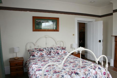 Gaol House Cottages - South Australia Travel 0