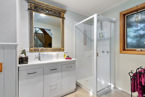 Gembrook Cottages - South Australia Travel 2