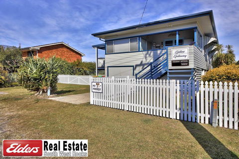 Gillies Getaway At South West Rocks - South Australia Travel 1