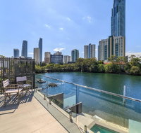 Gold Coast Private Homes - Waterfront Villas Paradise Island - South Australia Travel