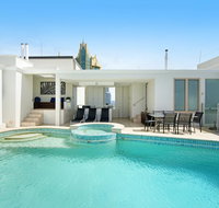 Golden Gate 2 Storey Penthouse with Pool - We Accommodate - South Australia Travel