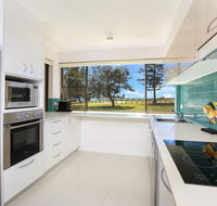 Golden Shores Unit 1 21 Landsborough Parade - South Australia Travel