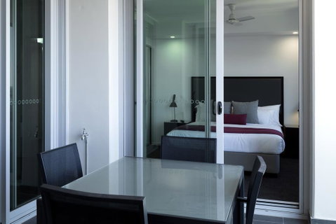 H On Mitchell Apartment Hotel - South Australia Travel 1