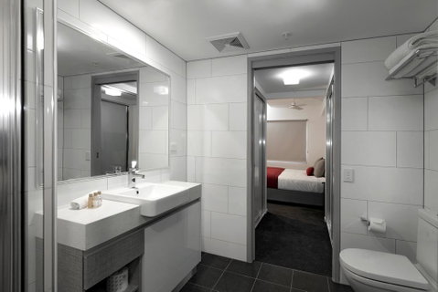 H On Mitchell Apartment Hotel - South Australia Travel 2