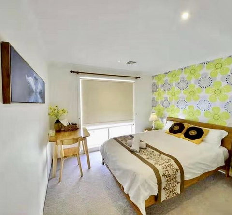 Halen's Hourse - South Australia Travel 0