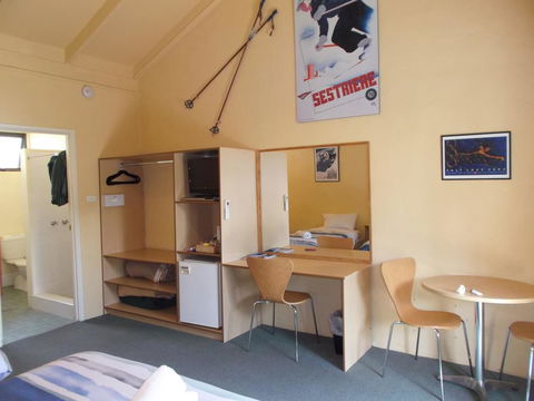 Harrietville Hotel Motel - South Australia Travel 1