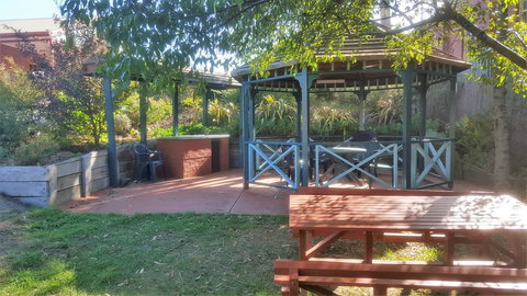 Hepburn Springs Motor Inn - South Australia Travel 2