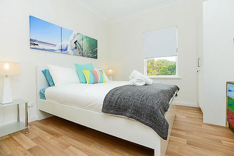 Hi 5 Luxury Holiday Apartments - South Australia Travel 1