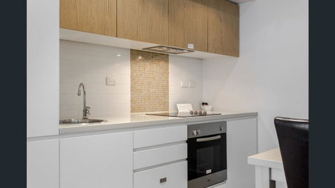 Hi 5 Star Luxury Adelaide City Apartment - South Australia Travel 1