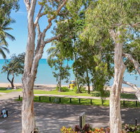 Hibiscus in Marlin Waters Palm Cove - South Australia Travel