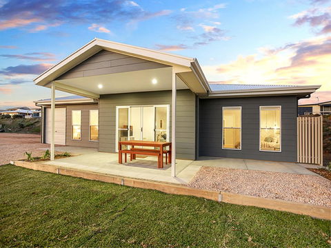 High Tide - Wallaroo Beachfront Property - Pet-Friendly - South Australia Travel 1