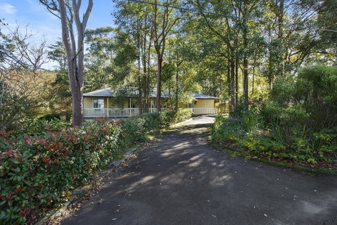 Hilldo - Lovely Mountainside Accommodation - South Australia Travel 0