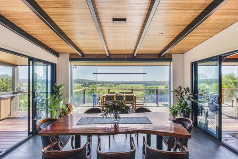 Hilltop Hideaway Luxury Style - South Australia Travel 1