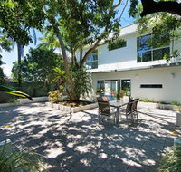 HOLIDAY HOME - 6 BEDROOMS CLOSE TO TOWN - South Australia Travel