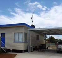 Holiday House Clermont - South Australia Travel