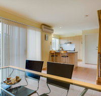 Holidays at Hollydene - South Australia Travel