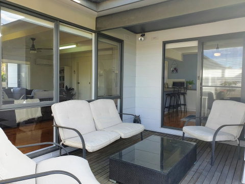 Homely Getaways In Surf Beach - Pet Friendly - South Australia Travel 1