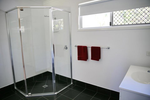 Honeybee - Country Accommodation - South Australia Travel 3