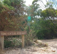 Honeyeaters Hideaway in Vivonne Bay - South Australia Travel