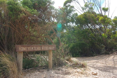 Honeyeaters Hideaway In Vivonne Bay - South Australia Travel 0