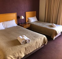 Horse  Jockey Hotel Motel - South Australia Travel
