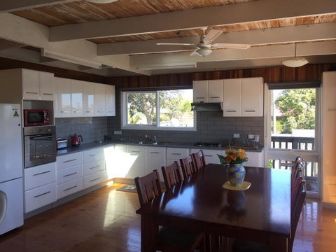 Island Getaway - South Australia Travel 0