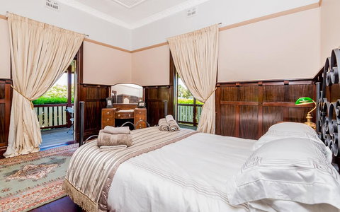 Ithaca - South Australia Travel 3