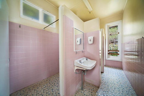 Jenolan Caves House - South Australia Travel 3