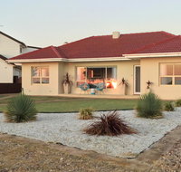 Jewel of the South Beachside Holiday Rental - South Australia Travel