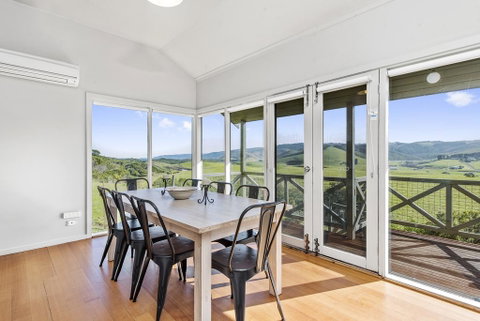 Joanna Cottage - South Australia Travel 3