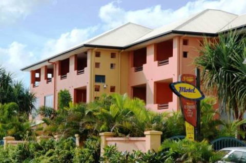 Kacy's Bargara Beach Motel - South Australia Travel 1