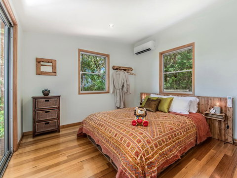 Karmya Cabin Eco-Retreat - South Australia Travel 3