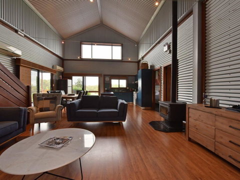 Kelman Cottage - Tucked Away With Pool + Native Wildlife - South Australia Travel 3