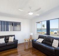 Lakeside Retreat - South Australia Travel