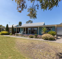 Lakeview - Waterviews on Newlands Arm - South Australia Travel