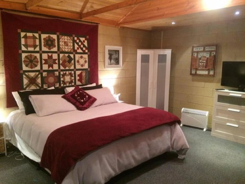 Lillicur Vineyard B&B - South Australia Travel 1