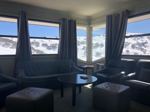 Lucy Lodge - South Australia Travel 1