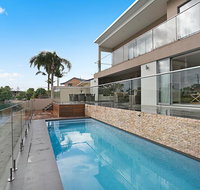 Luxe on Lotus - South Australia Travel