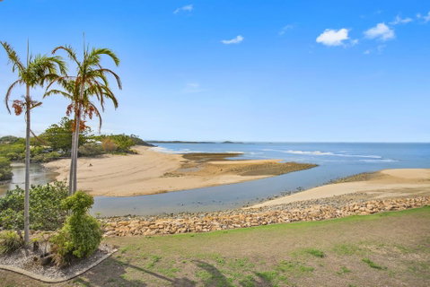 Luxury Beach Unit - South Australia Travel 1