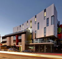 Luxury large modern apartment close to city parks shops and public transport