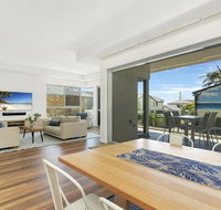 Luxury on Currumbin Beach - South Australia Travel