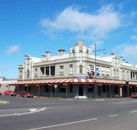 Madden's Commercial Hotel - South Australia Travel