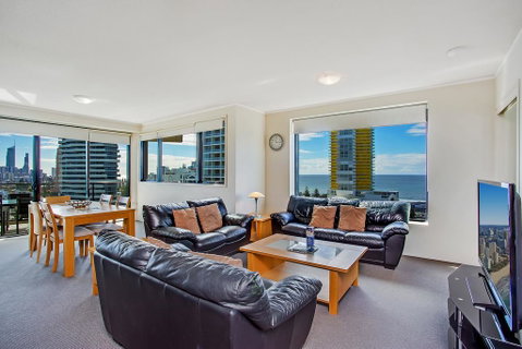Mantra Broadbeach On The Park - South Australia Travel 3